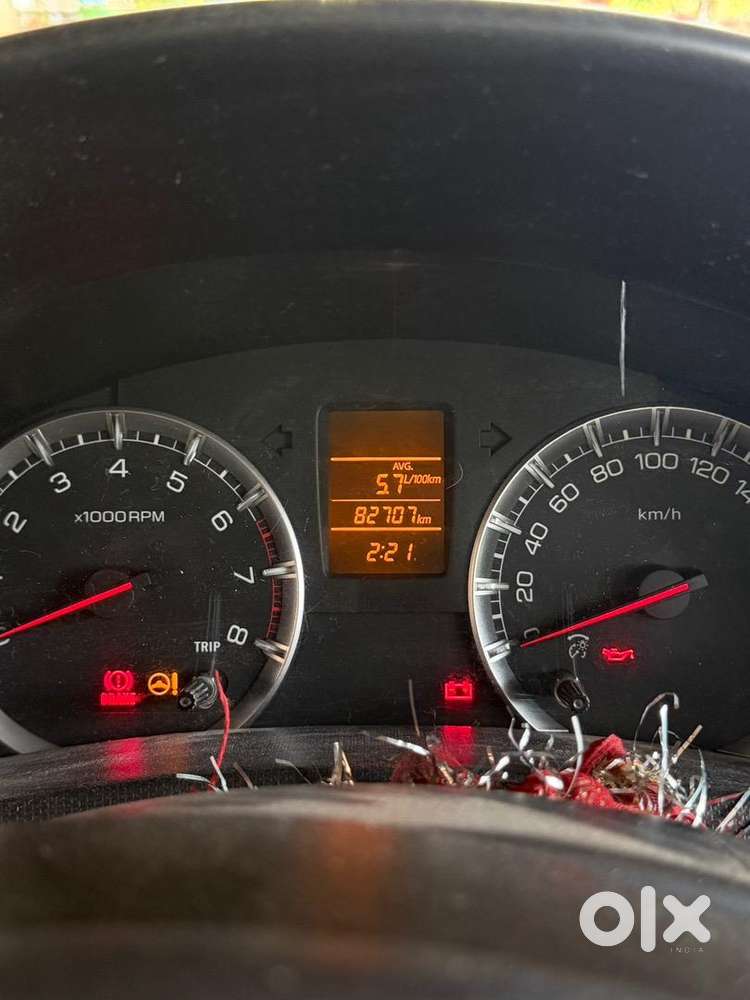 Maruti Suzuki Dzire Petrol 82000 Km Driven