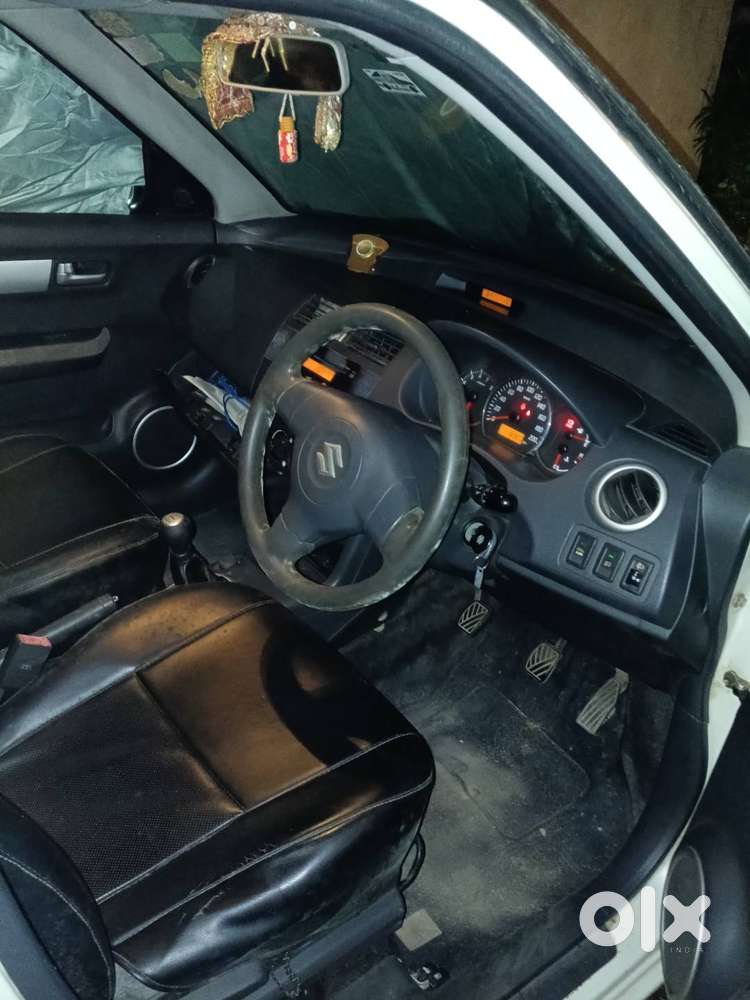Maruti Swift Dzire Vxi 2011