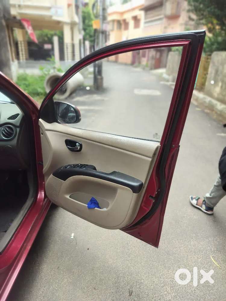 Hyundai I10 2012 Petrol 65000 Km Driven
