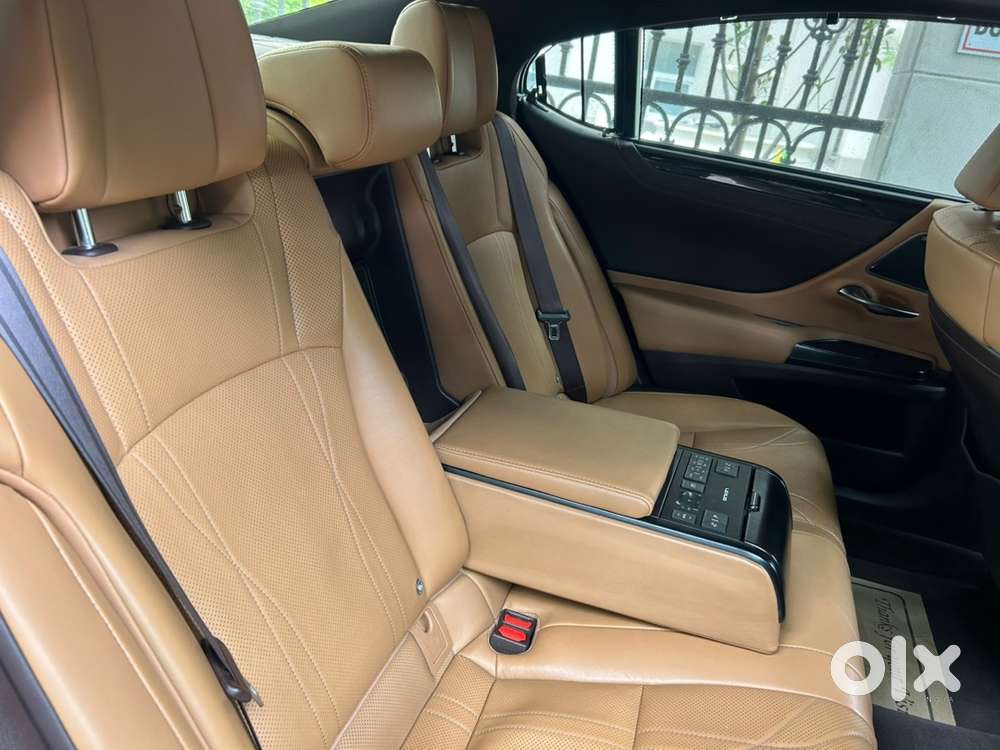 Lexus Es 2018 Luxury Dl Registered With Noc