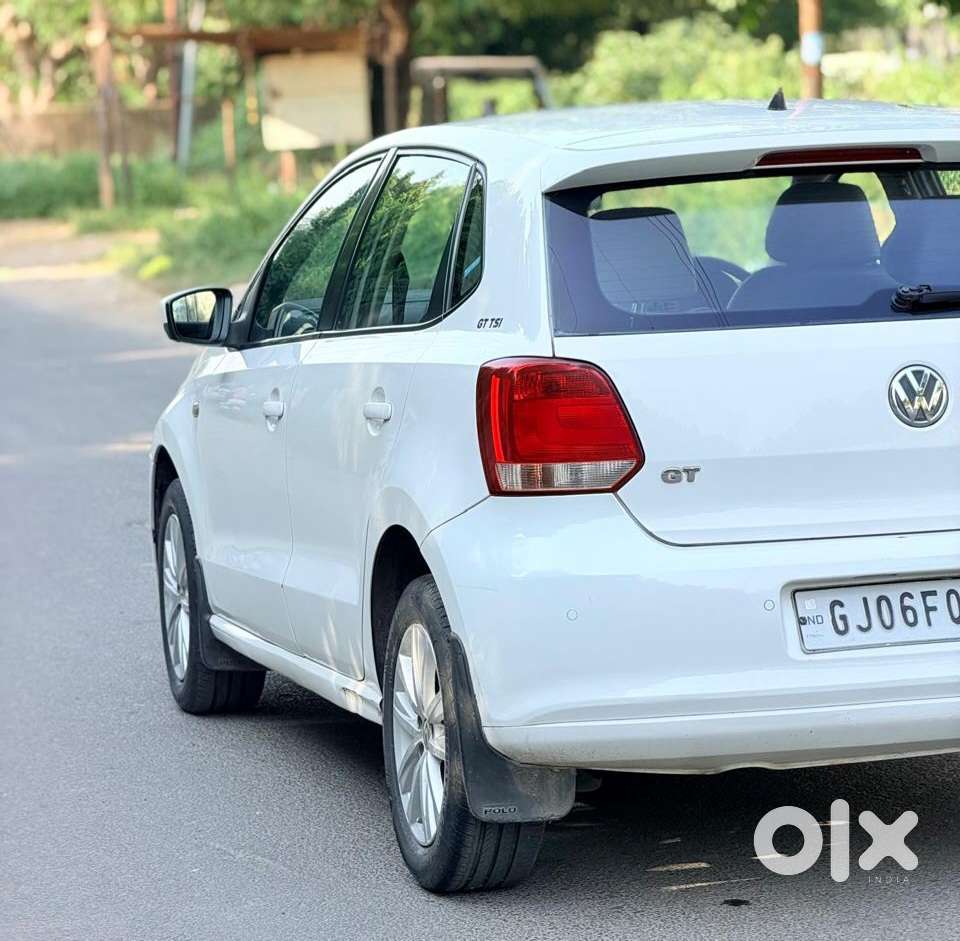Volkswagen Polo Petrol Highline 1.6l, 2013, Petrol