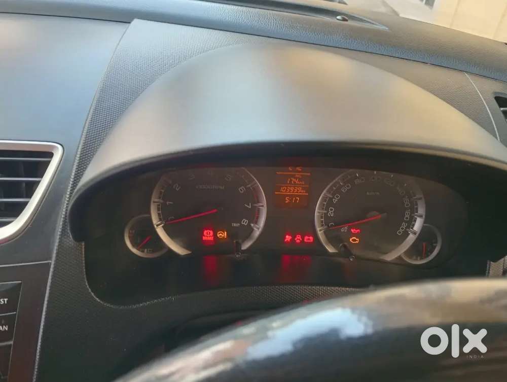 Maruti Suzuki Swift 2012 Petrol 104000 Km Driven