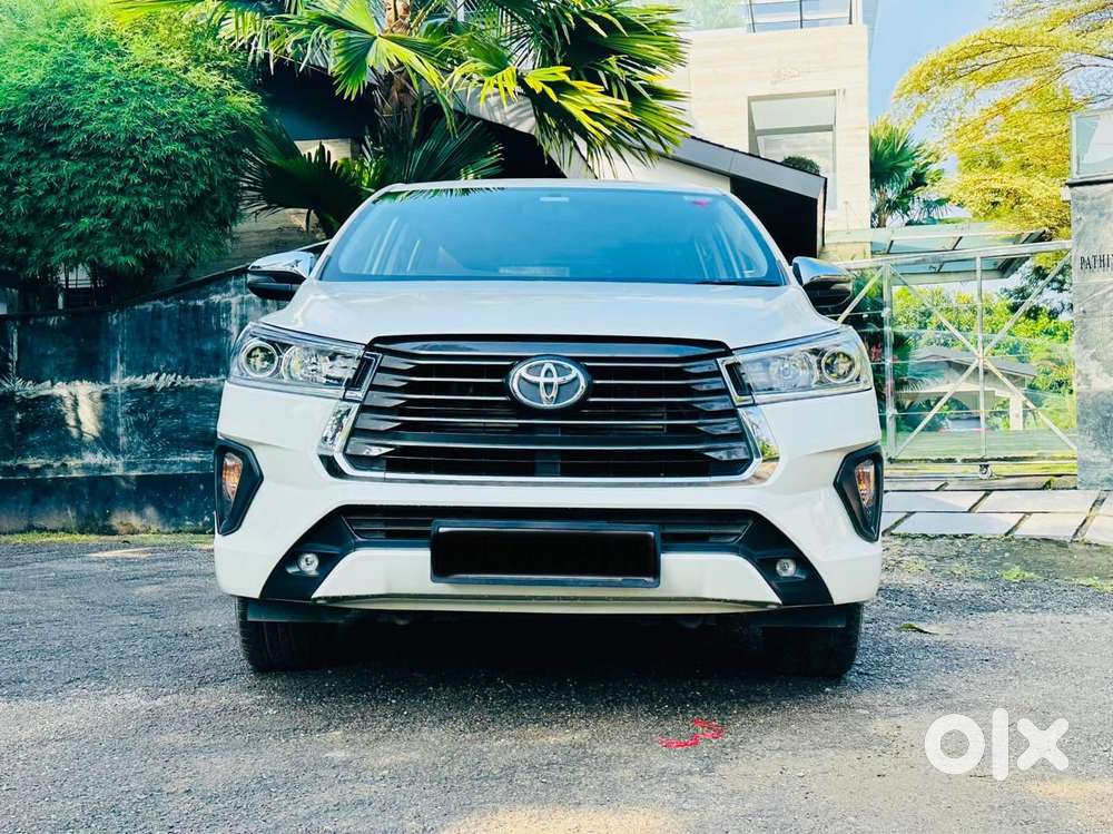 Toyota Innova Crysta