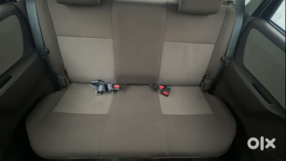 Maruti Suzuki Estilo Lxi Bs-iv, 2013, Petrol