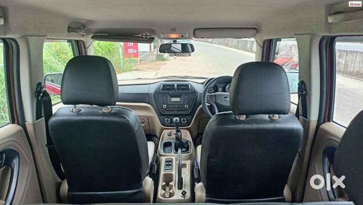 Mahindra Tuv 300 T8, 2016, Diesel