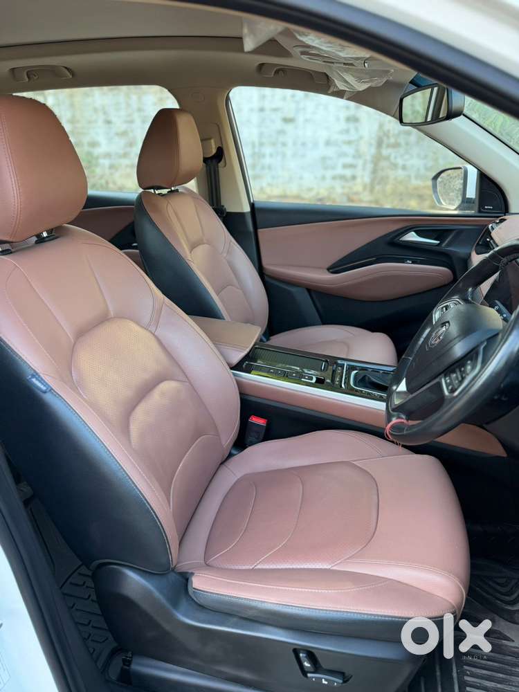 Mg Hector Plus Sharp Pro 1.5 Turbo Petrol Cvt 7 Str, 2023, Petrol