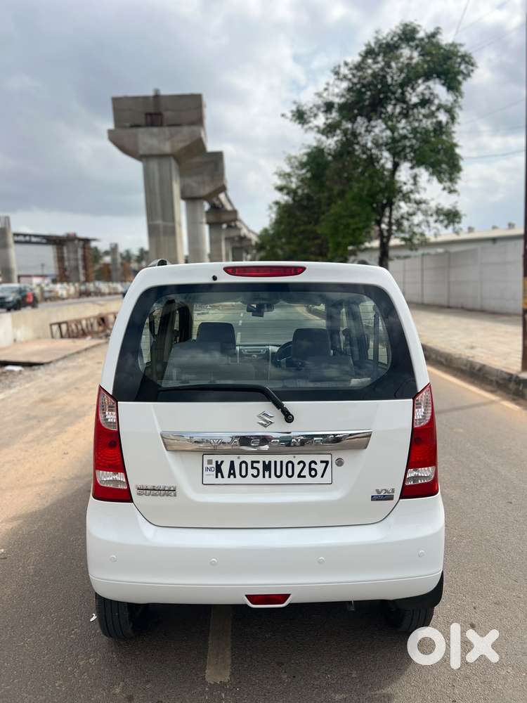 Maruti Suzuki Wagon R Vxi Amt1.2, 2016, Petrol