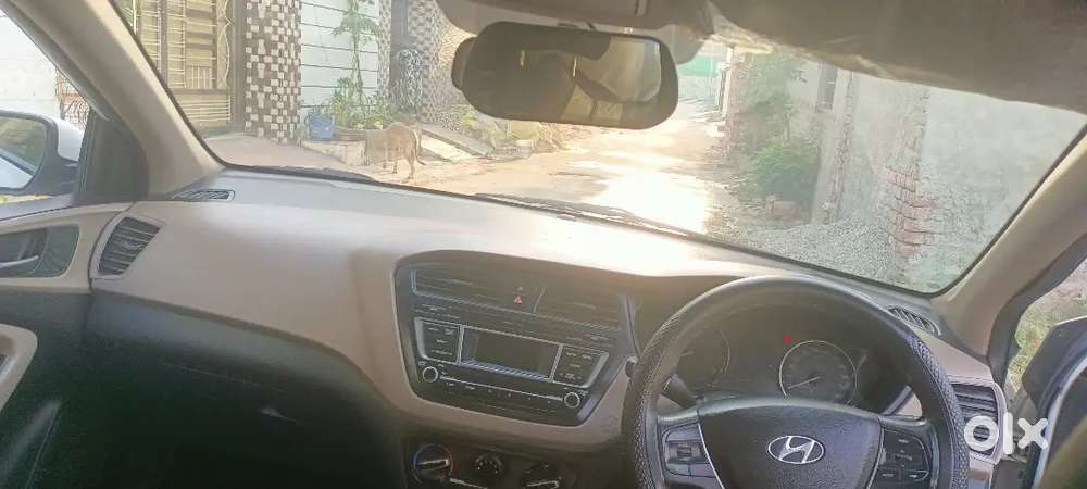 Single Hand ,good Tyre Condision,reverse Camra