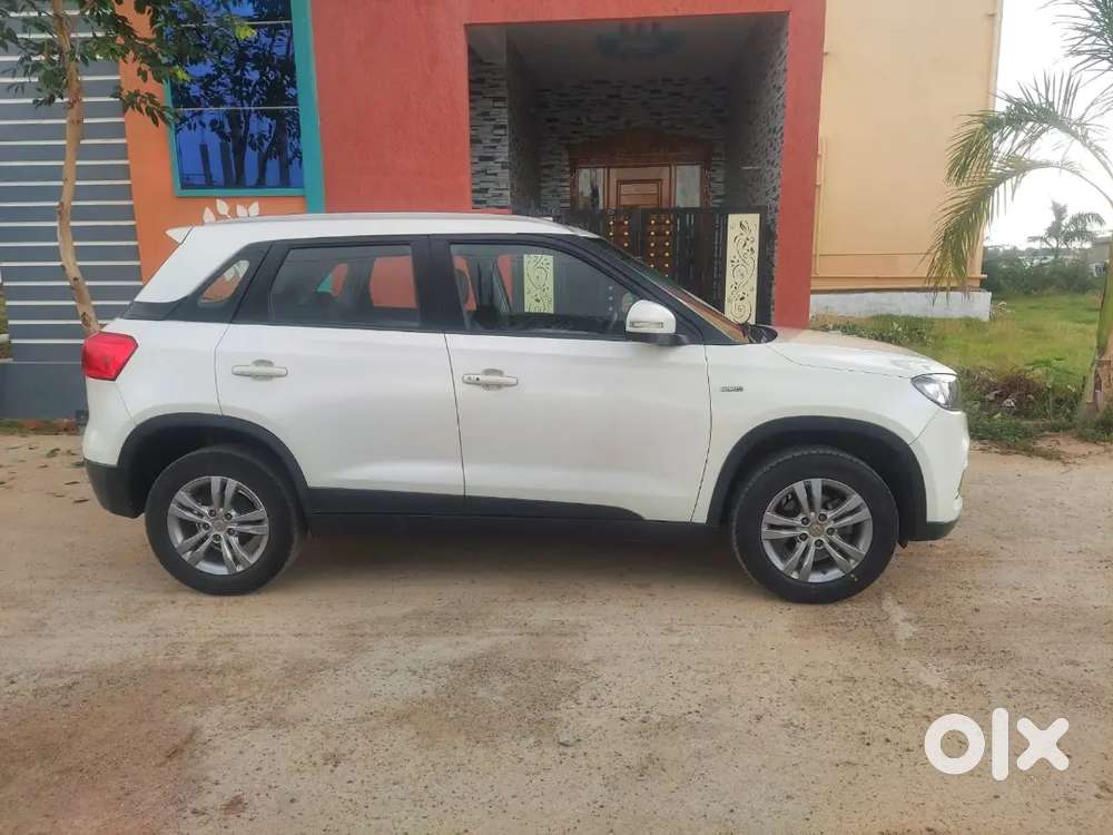 Maruti Suzuki Brezza 2017 Diesel 120000 Km Driven