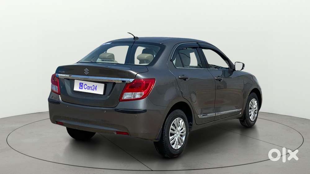 Maruti Suzuki Swift Dzire Amt Vxi, 2020, Petrol