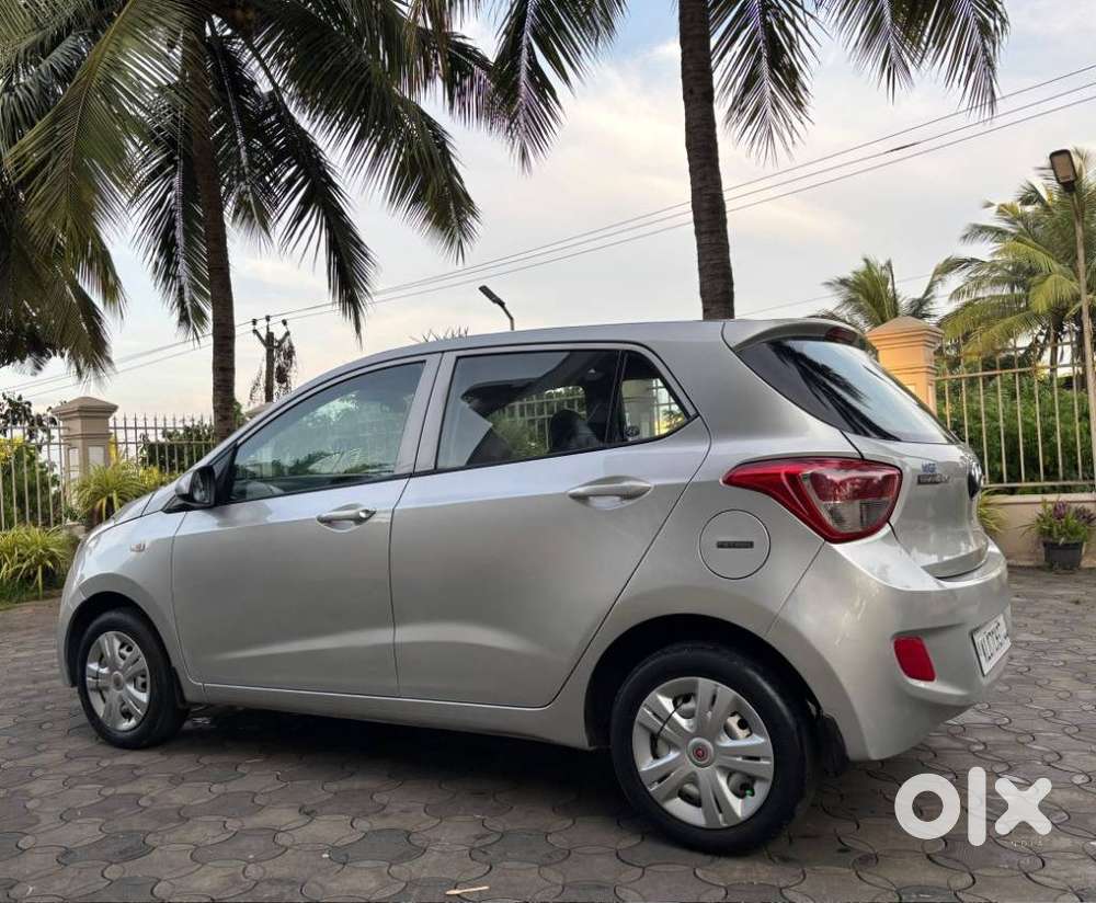 Hyundai Grand I10 Era, 2016, Petrol
