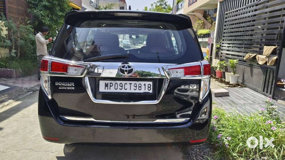 Toyota Innova Crysta 2.4 Vx Mt, 2016, Diesel