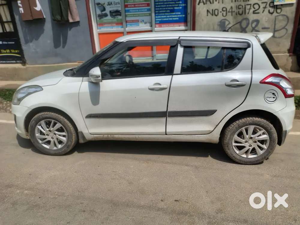 Maruti Suzuki Swift 2012 Petrol Well Maintained .
