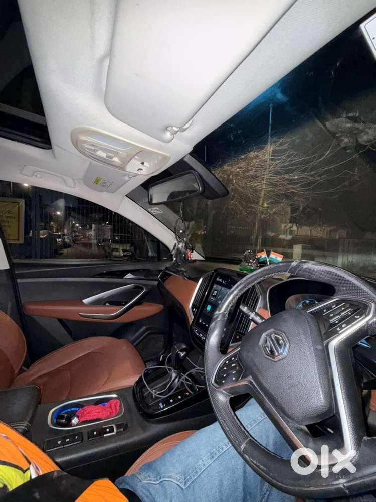 Mg Hector Plus 2020