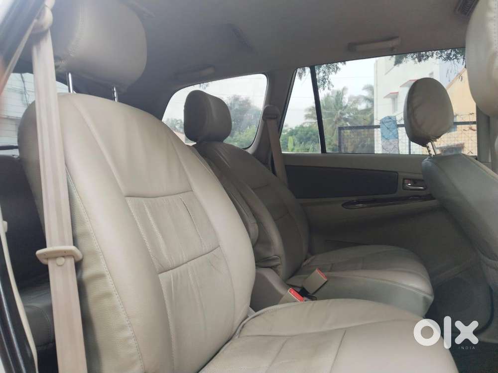 Toyota Innova 2.5 V 7 Str, 2012, Diesel