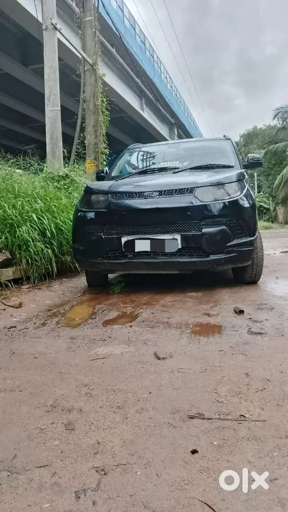 Mahindra Kuv 100 2016 Petrol Good Condition