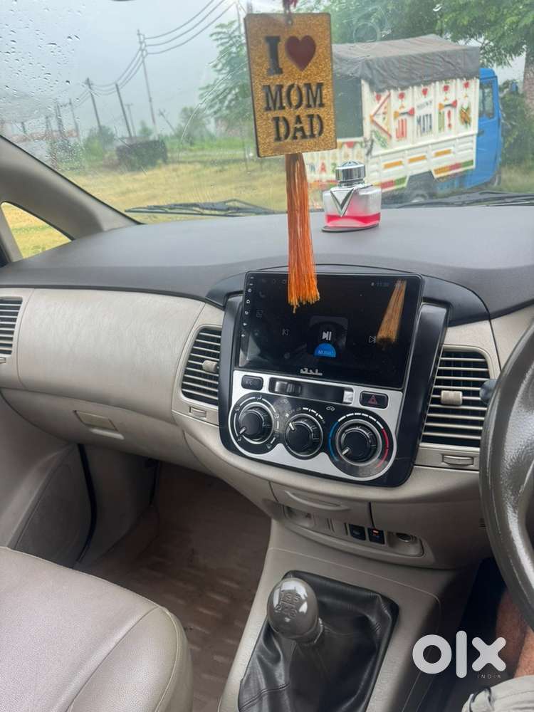 Toyota Innova 2014 Diesel 143000 Km