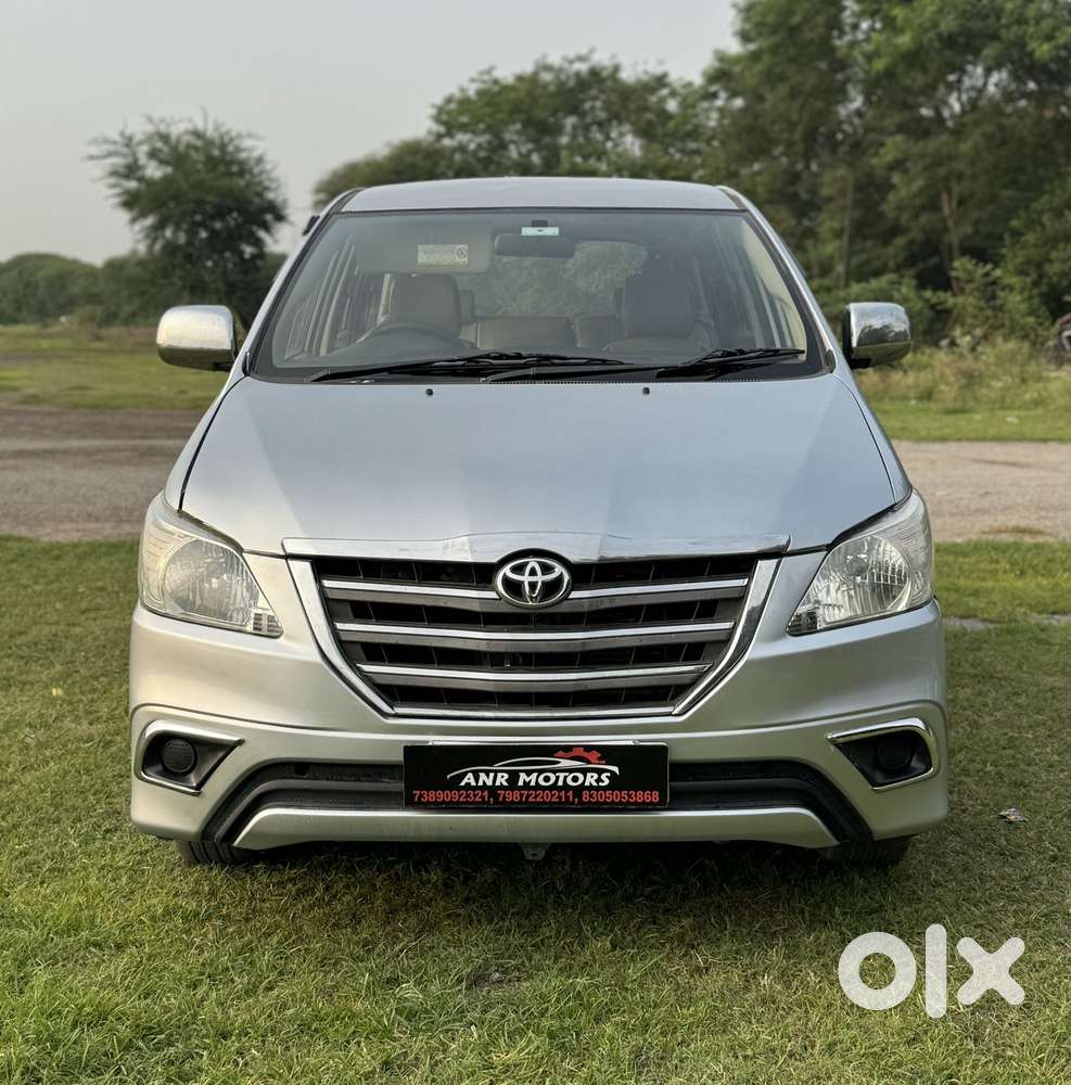 Toyota Innova 2.5 G (diesel) 8 Seater, 2015, Diesel