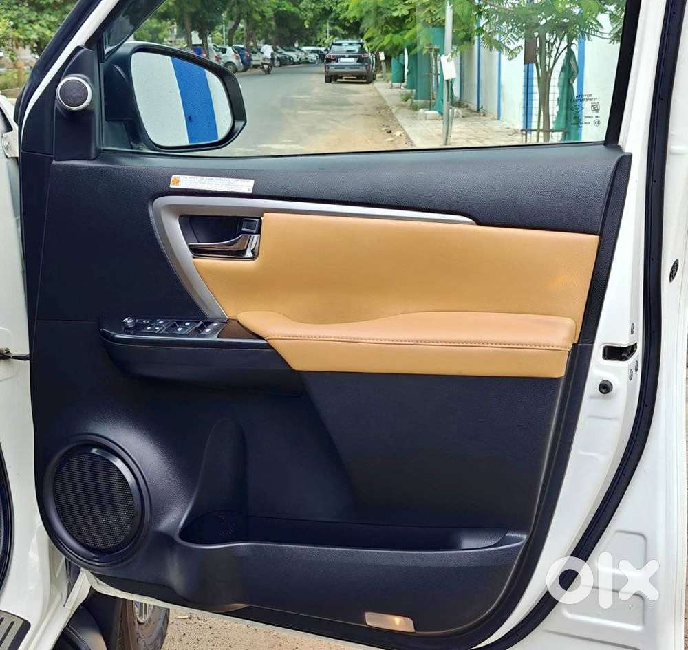 Toyota Fortuner 4x2 At 2.8 Diesel, 2022, Diesel