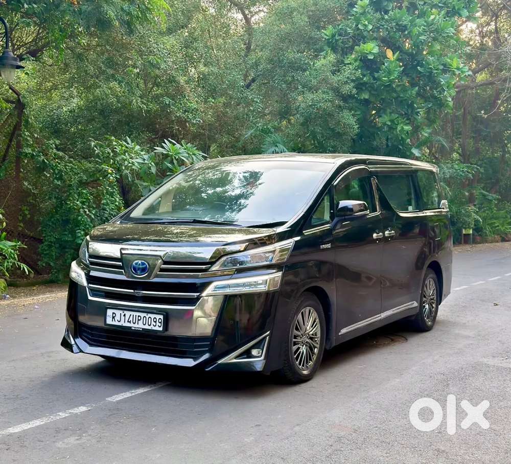 Toyota Vellfire, 2022, Petrol