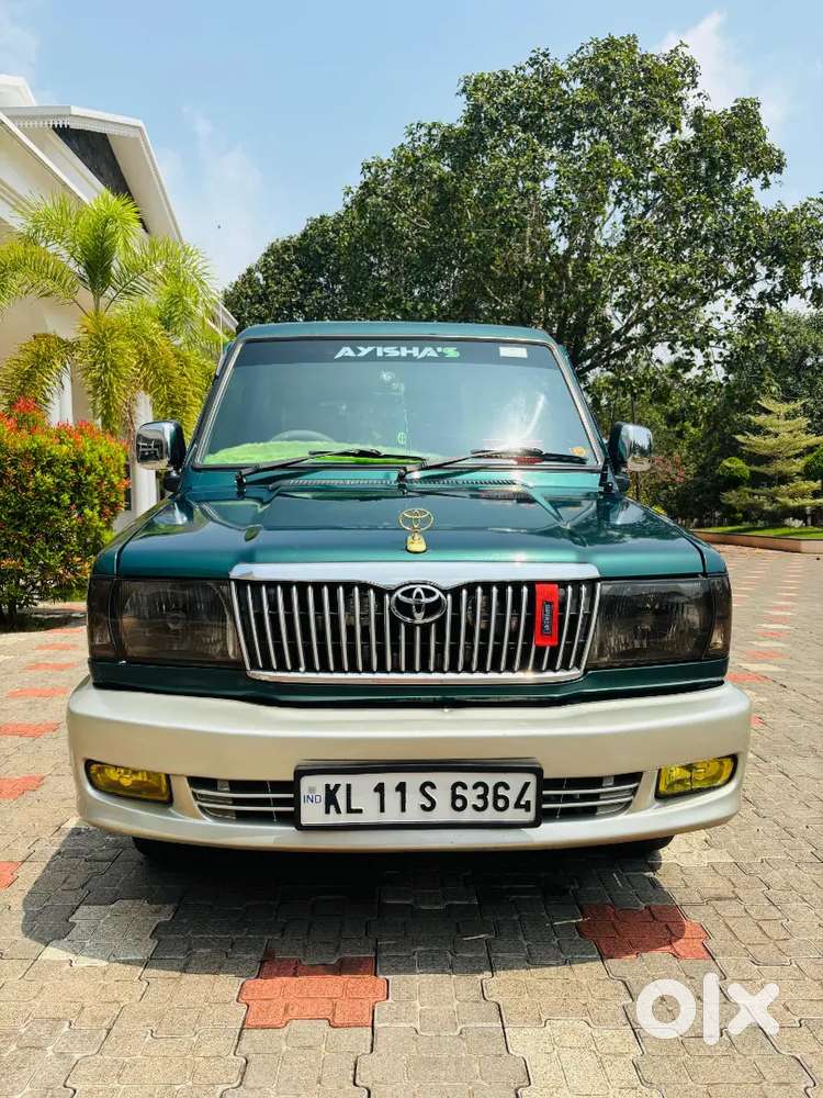 Toyota Qualis 2004 Diesel Well Maintained