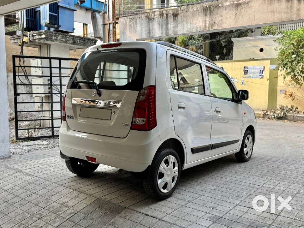 Maruti Suzuki Wagon R Vxi 1.0, 2016, Petrol