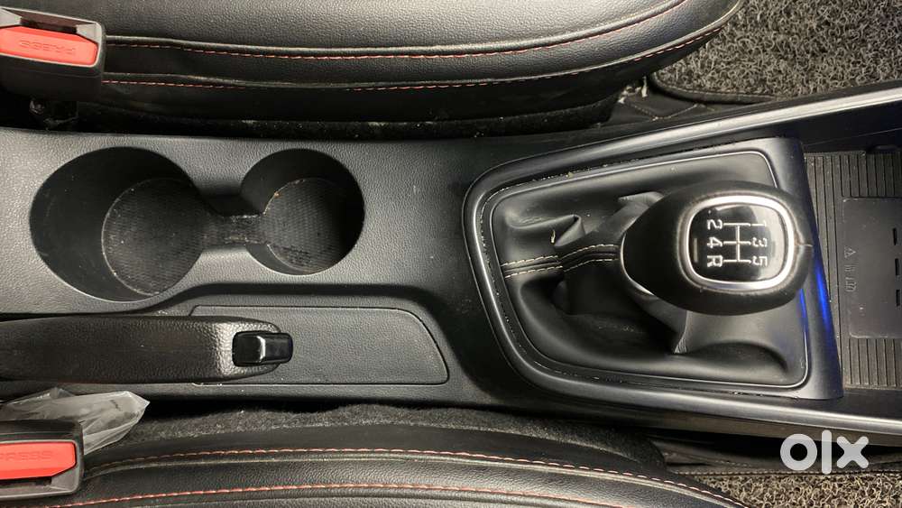 Hyundai New I20 1.2 Asta Mt, 2022, Petrol