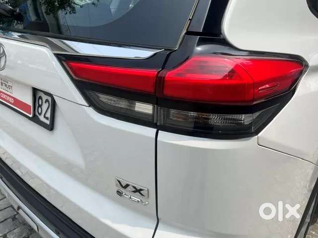Toyota Innova Hycross 2.0 Vx Hybrid 7 Str, 2026, Petrol