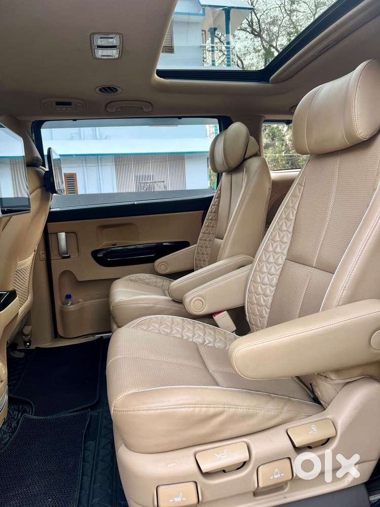 Kia Carnival Limousine Plus 7 Str, 2022, Diesel