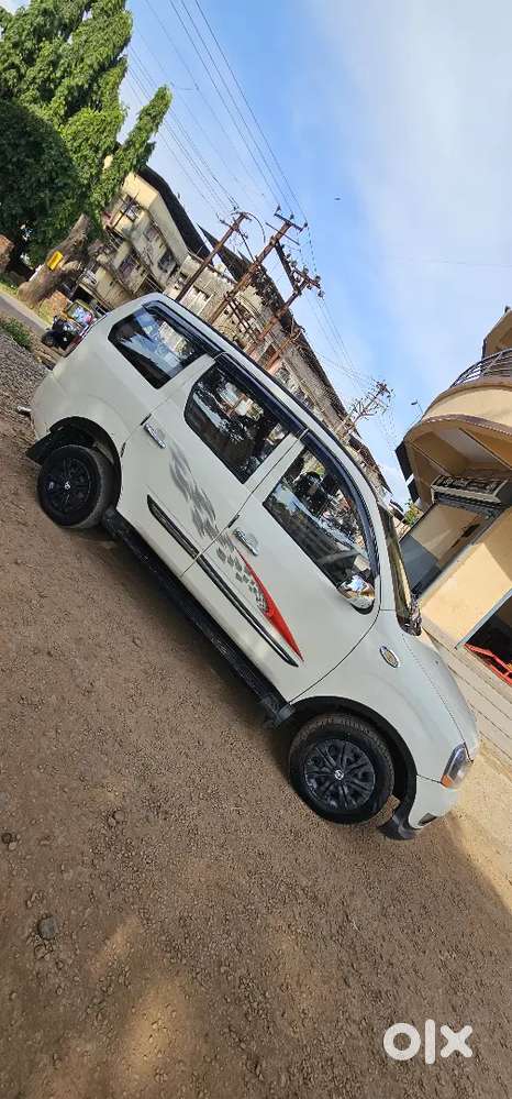 Mahindra Xylo 2013 Diesel 140000 Km Driven. Good Condition.