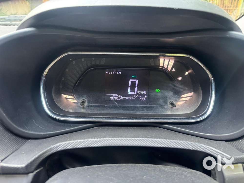 Tata Nexon 2023 Petrol 7700 Km Driven
