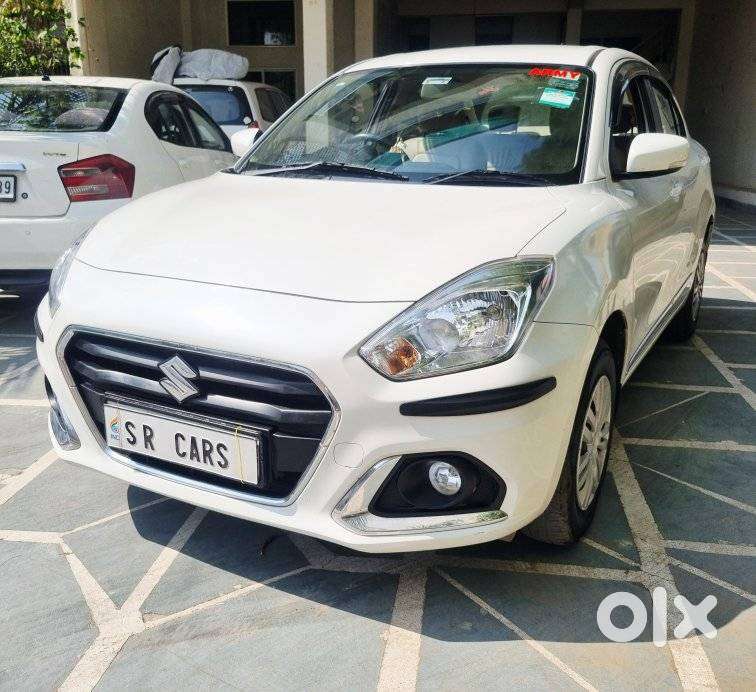 Maruti Suzuki Dzire 1.2 Vxi, 2022, Petrol