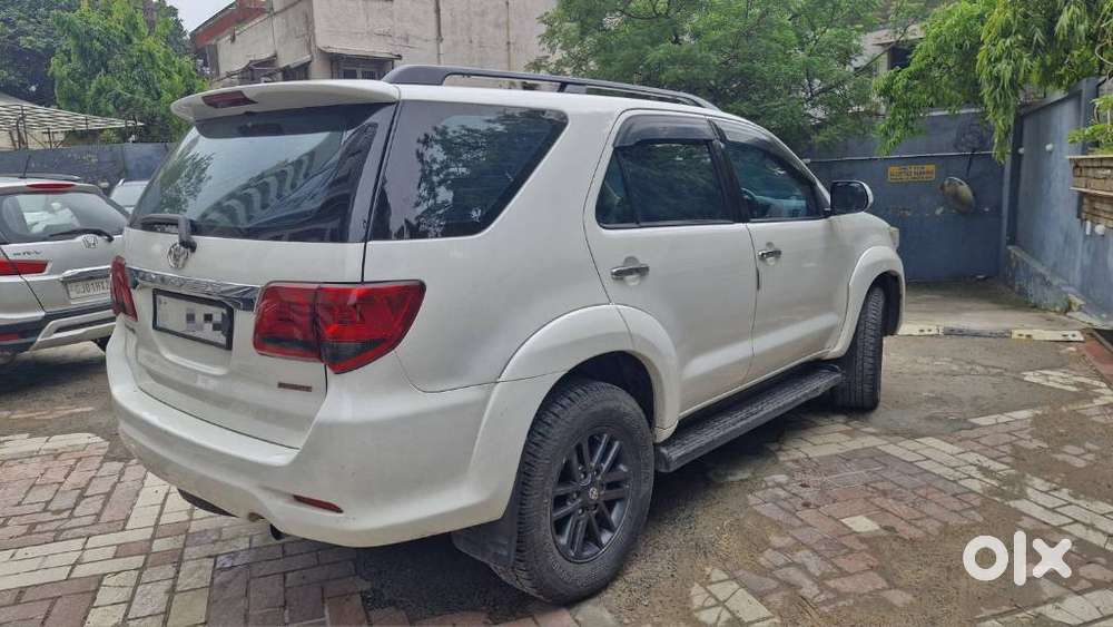 Toyota Fortuner 3.0 4x2 Automatic, 2015, Diesel