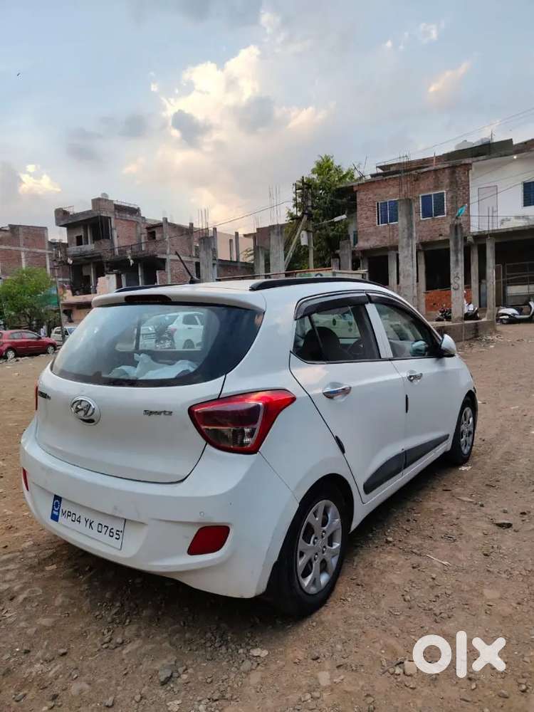 Hyundai Grand I10 Spotz 2015 Diesel 76000 Km Driven