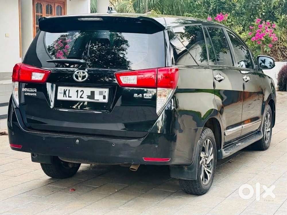 Toyota Innova Crysta [2020-ongoing] 2.4 Gx At 7 Str, 2021, Diesel