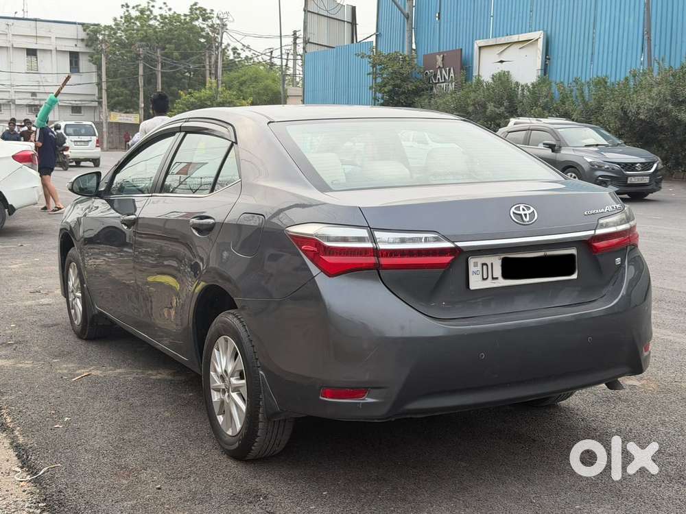 Toyota Corolla Altis 1.8 G Cvt, 2017, Petrol