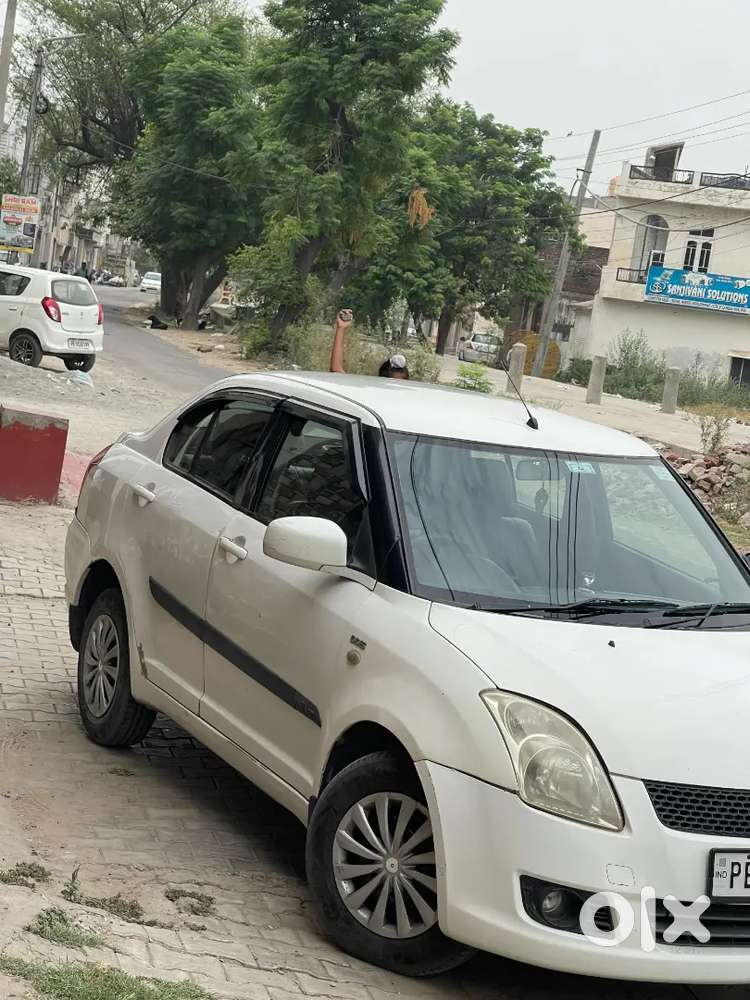 Maruti Suzuki Dzire 2013 Diesel 100000 Km Driven Android Player