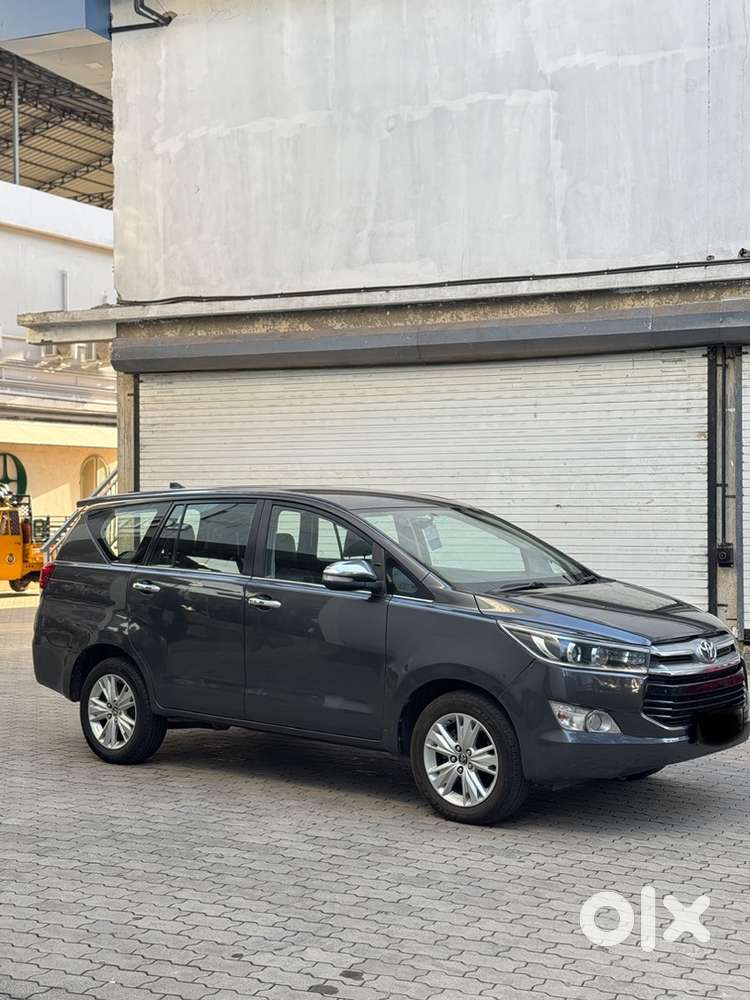 Innova Crysta 2.4 Z