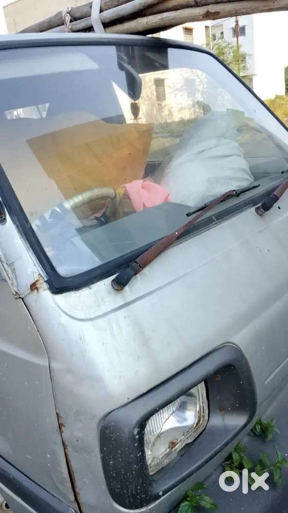 Gadi Chalu Hai Dusri Gadi Kharide The To Khadi Thi