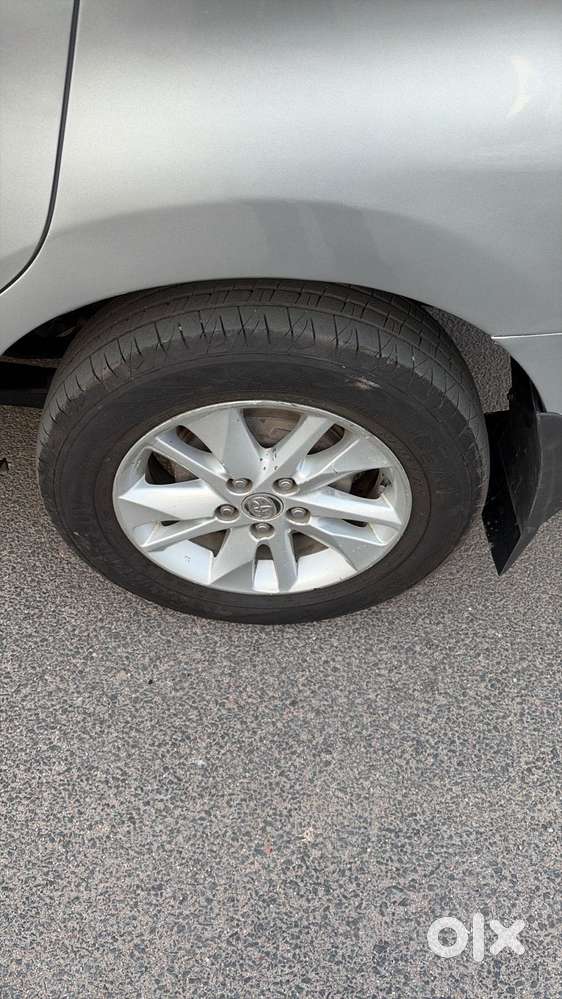 Toyota Innova Crysta 2.8 Gx At 7 Str, 2017, Diesel