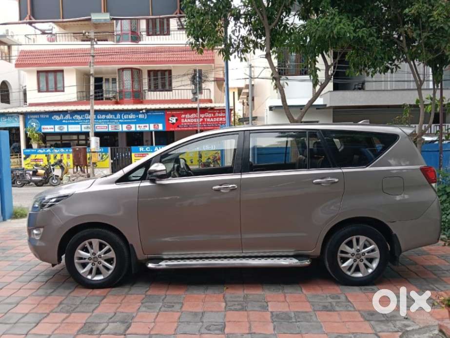 Toyota Innova Crysta 2.4 V, 2017, Diesel