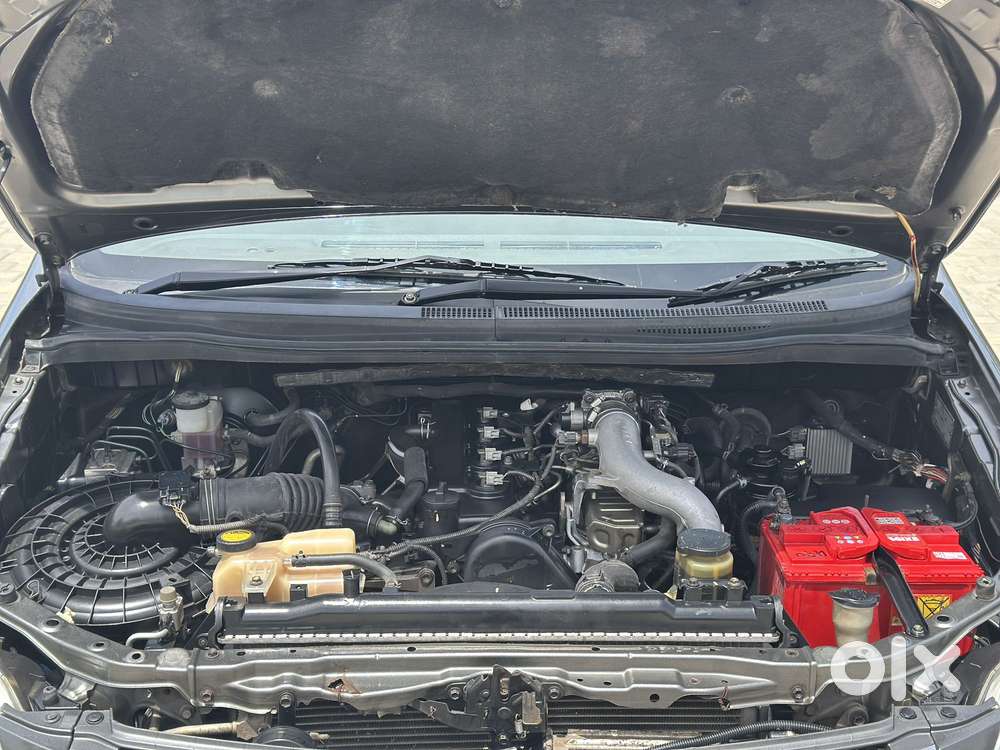 Toyota Innova 2.5 V 8 Str, 2012, Diesel