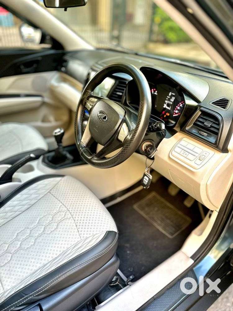 Mahindra Xuv300 W8 Option, 2021, Petrol