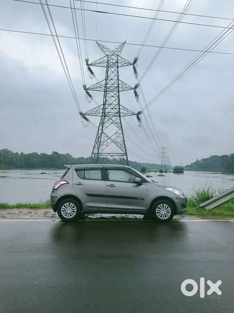 Good Condition Vehicle Good Tyre And New Battery