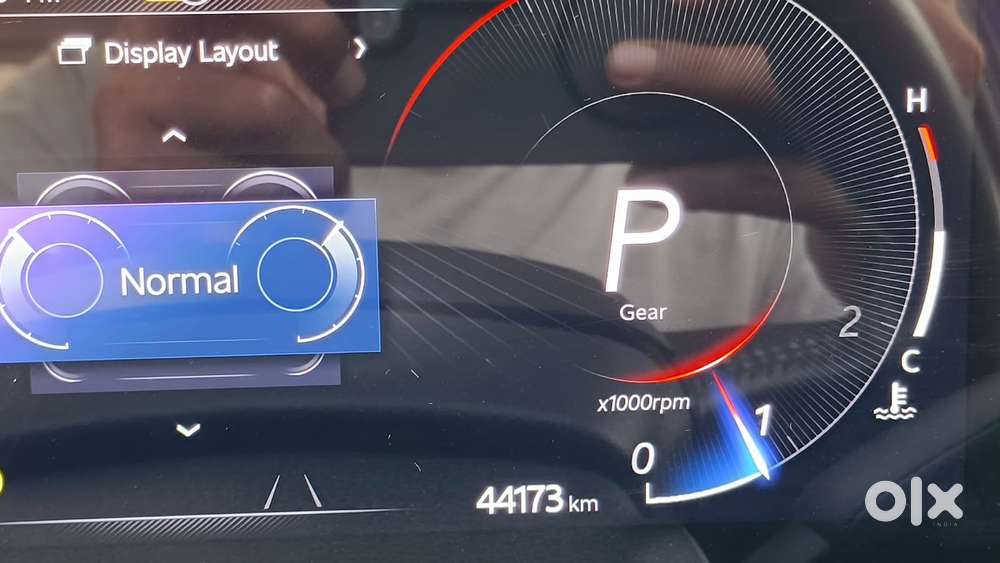 Mahindra Xuv700 2.0 Ax 7 Petrol At Luxury Pack Str, 2022, Petrol