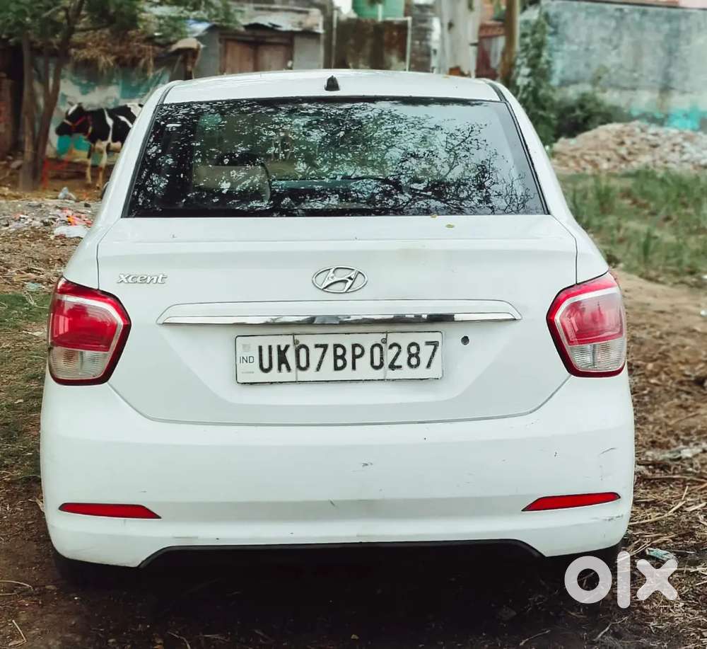 Hyundai Xcent 2016 Petrol 123000 Km Driven