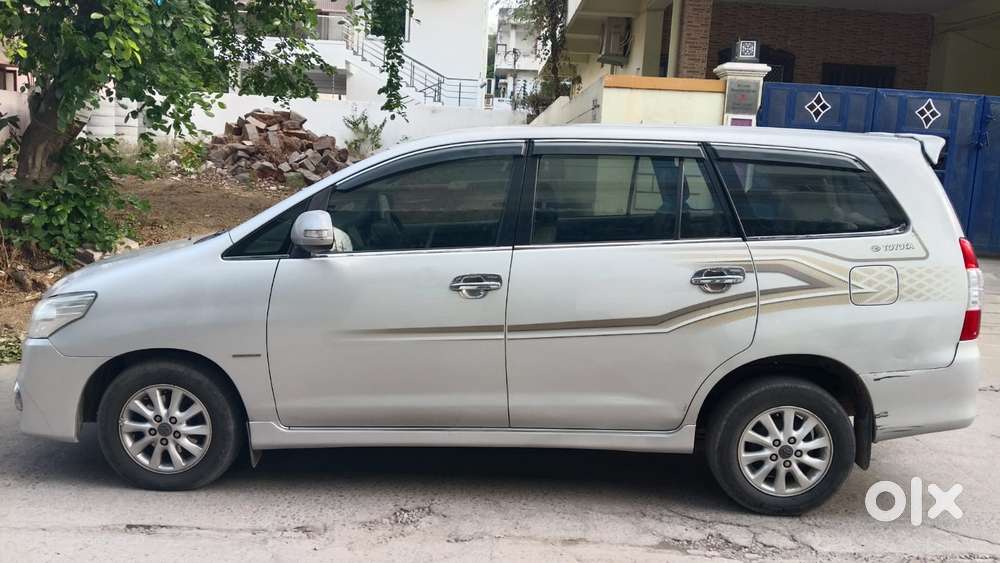 Toyota Innova 2.5 Z Diesel 7 Seater, 2014, Diesel