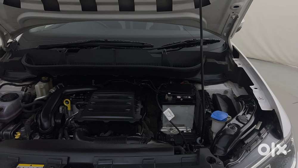 Volkswagen Taigun Topline 1.0 Tsi At (electric Seats), 2022, Petrol