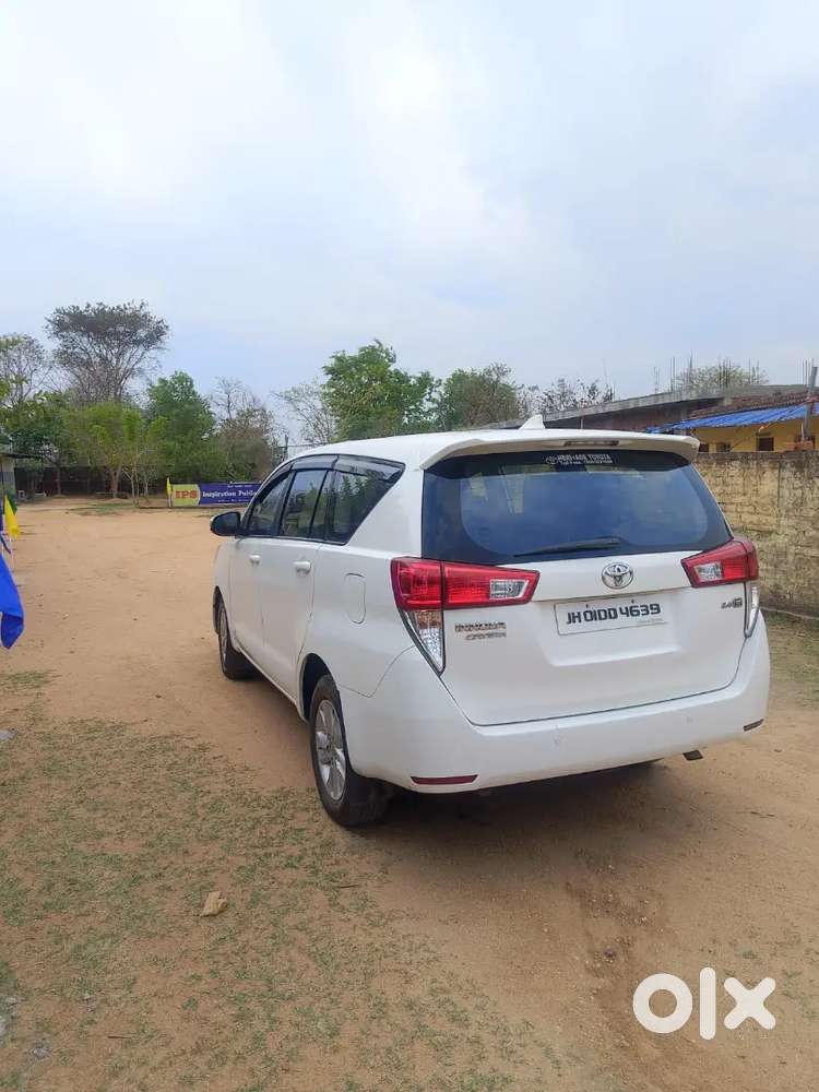 Fully Maintained Innova Crysta