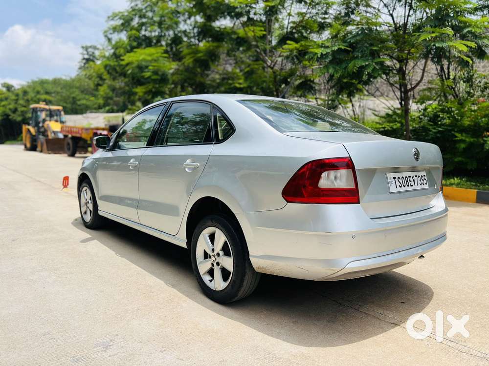 Skoda Rapid 1.5 Tdi At Elegance Plus, 2015, Diesel